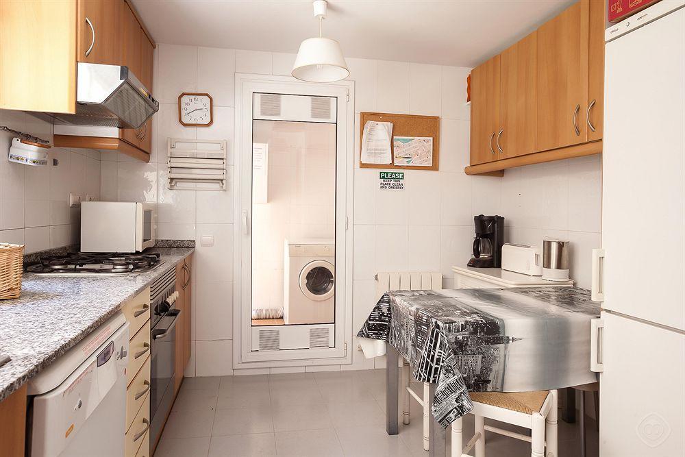 Gracia Apartments Барселона Екстериор снимка
