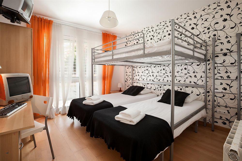 Gracia Apartments Барселона Екстериор снимка
